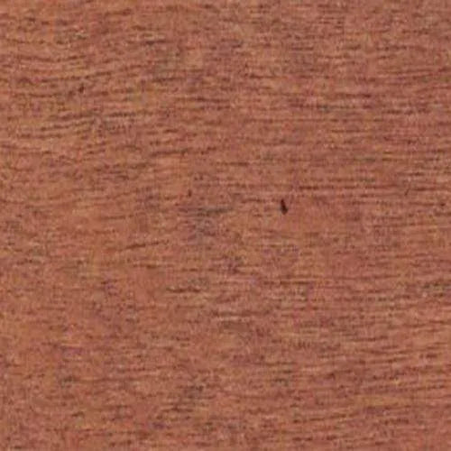 Texture de bois de couleur brun-rouge avec un grain fin et horizontal.