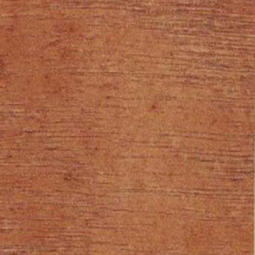Texture de bois acajou, grain horizontal. Fond en bois rouge-brun clair, aspect naturel et veiné.